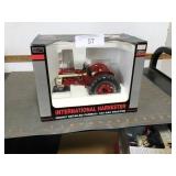 SpecCast IH Farmall 340 gas, 1/16