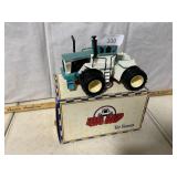 Ertl Big Bud 370 Power Shift tractor