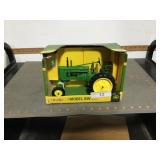 Ertl JD 1947 JD model BW styled, 1/16