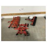 Excelerator 8005, Gladiator 1210, red disk