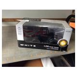 Ertl White 4-210 tractor, 1/32