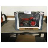SpecCast Massey Ferguson 50 gas NF tractor, 1/16