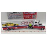 NASCAR Hauler 1/64