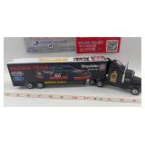 NASCAR Hauler 1/64