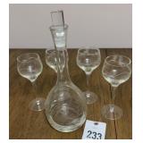 Grape designed glass wine decanters with four