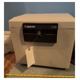 Sentry safe 1170 with key
