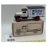 ERTL 1931 Hawkeye Motor Truck Die Cast Bank