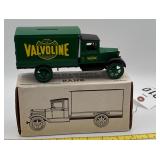 ERTL 1931 Hawkeyes Motor Truck Die Cast Bank