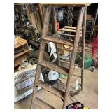 Wood ladder