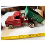 Vintage Tonka toy dump truck