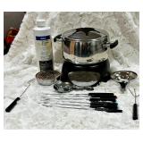 TRUDEAU  STAINLESS STEEL FONDUE SET