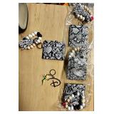 Bundle of wristlet wallets