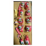 10 Daisy Duck keychains