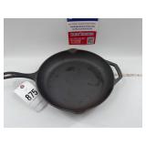 Lodge cast iron pan