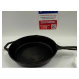 Lodge pan