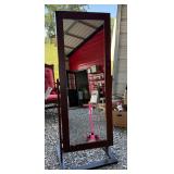 Jewelry box mirror  No Shipping on this lot