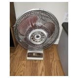 12' Oscillating Fan