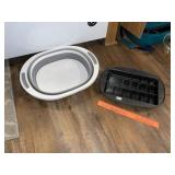 Brownie Pan & Collapsable Wash  Bowl