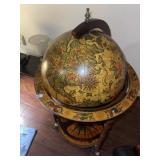 Italian World Globe Dry Liquor Bar