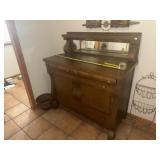 Antique Oak Sideboard Buffet (Very Nice)