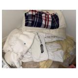Throw Blankets & Misc Linens