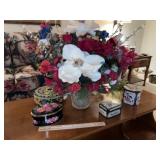 Vintage Glass Vase ~ Tins & Bowls Grp