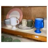Vintage Mugs & Cafe Dish Ware in Grp