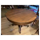 Nice Antique Farmhouse Pedestal Table