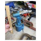 Jet Pneumatic Air Riviter Gun