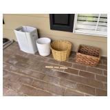 Baskets & Containers (4)