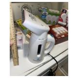 Hand Steamer + Cleaning Towels