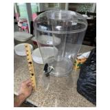 Beverage Dispenser w/ Ice Infuser