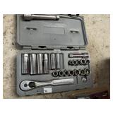 Craftsman 3/8' Socket Set (METRIC)