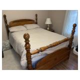 Nice Cannonball Post Bed (FULL ~ Looks new)