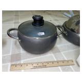 Covered Dutch Oven Cooker