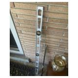 Aluminum Level & Pry Bar