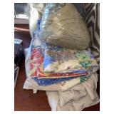 Comforter ~ Spreads & Blankets in Grp