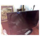 32' Samsung TV W Remote Control