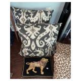 Decorator Pillows in Group