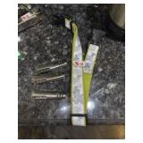 Dog Collar & 3 Pocket Knives