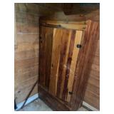 Vintage Cedar Master Cedar Wardrobe