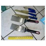Oster Kitchen Knives + Spatchulas
