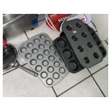Cupcake & Bake Pans + Cookware in Grp