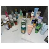 Sprays ~ Lotions & Cosmetics in Grp
