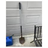 Shovel w Composite Handle