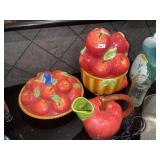 Apple Decor in Grp (3 Pcs)