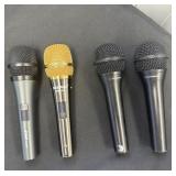 (4) Microphones