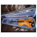 Acoustic Violin ~ 2 Bows & Case