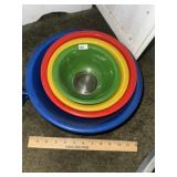 Nesting Mixing Bowl Set