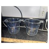 (2) Glass Measuring Cups